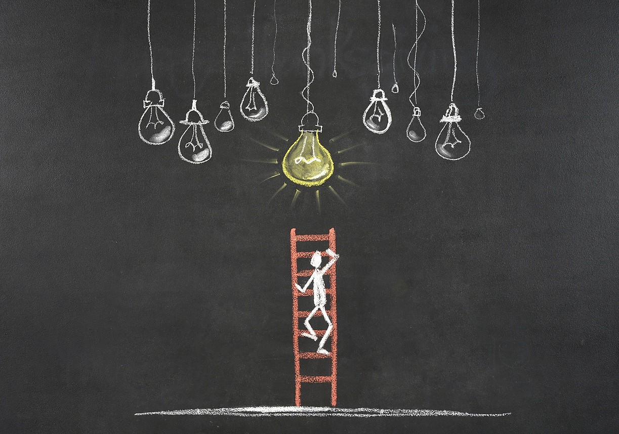 Website: Hire a Web Agency or do everything in-house?